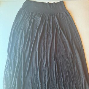 AGB Women's Black Midi Skirt | 2X